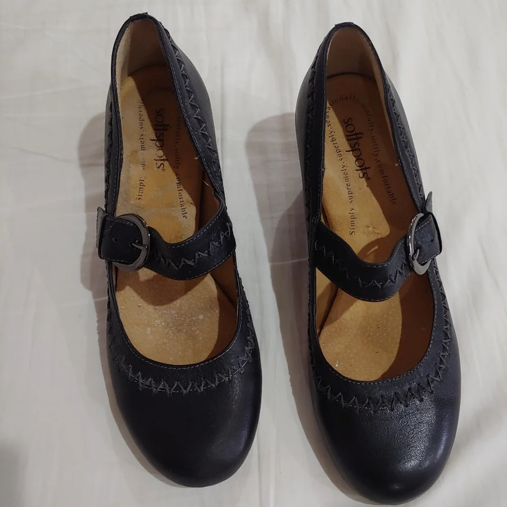 Softspots Leather Wedge Mary Jane, Size 9.5M, Black